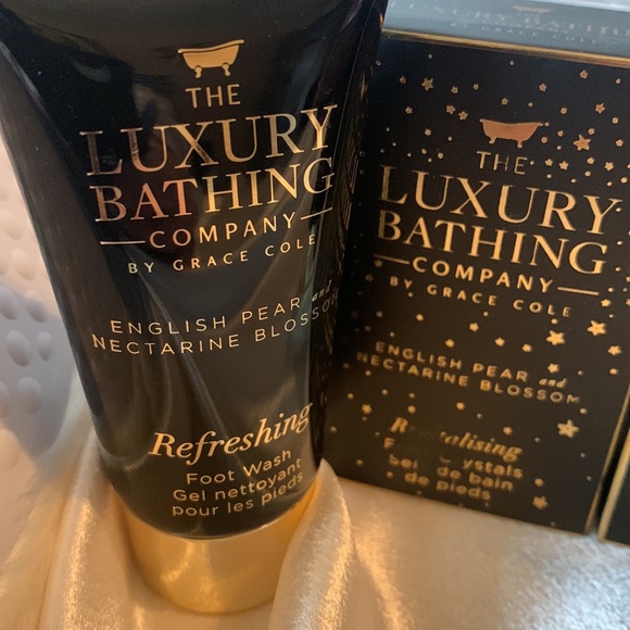 Slipper and body bundle - Picture 8 of 8